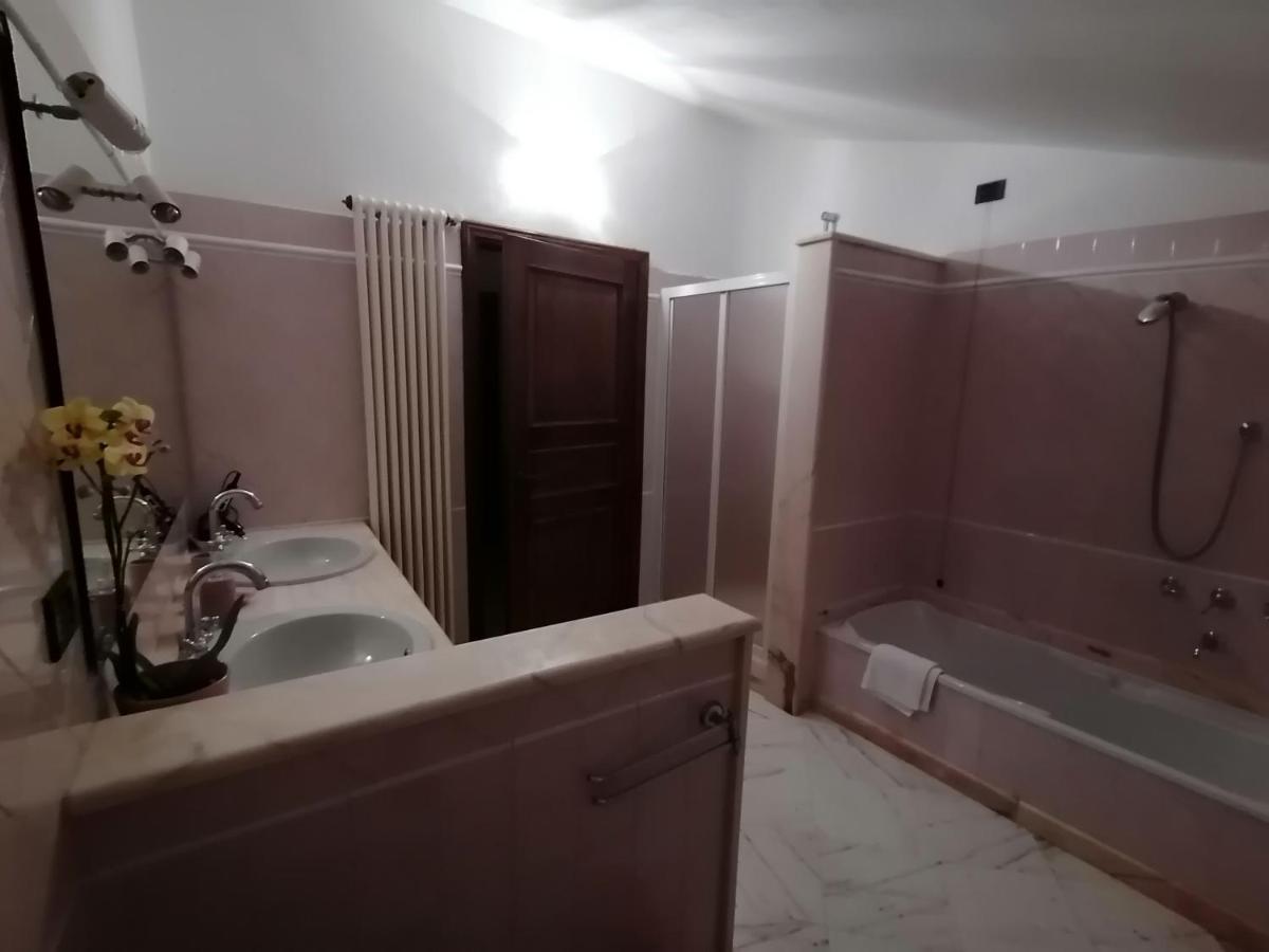 Il Casale Del Magra Hotel Амеля Екстериор снимка