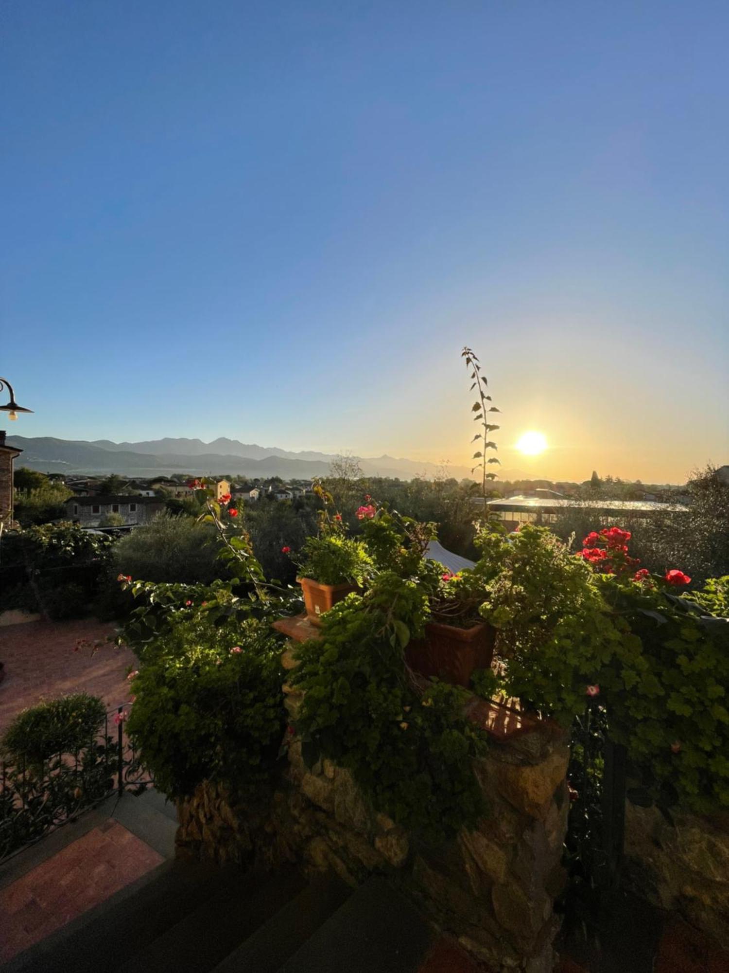 Il Casale Del Magra Hotel Амеля Екстериор снимка