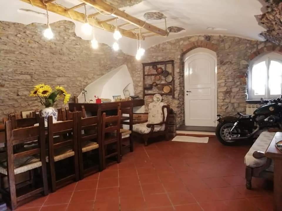 Il Casale Del Magra Hotel Амеля Екстериор снимка